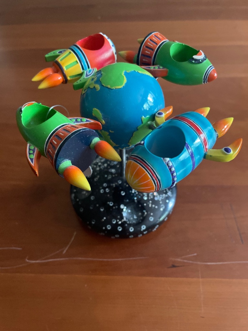 Spaceship Toothbrush Holder
